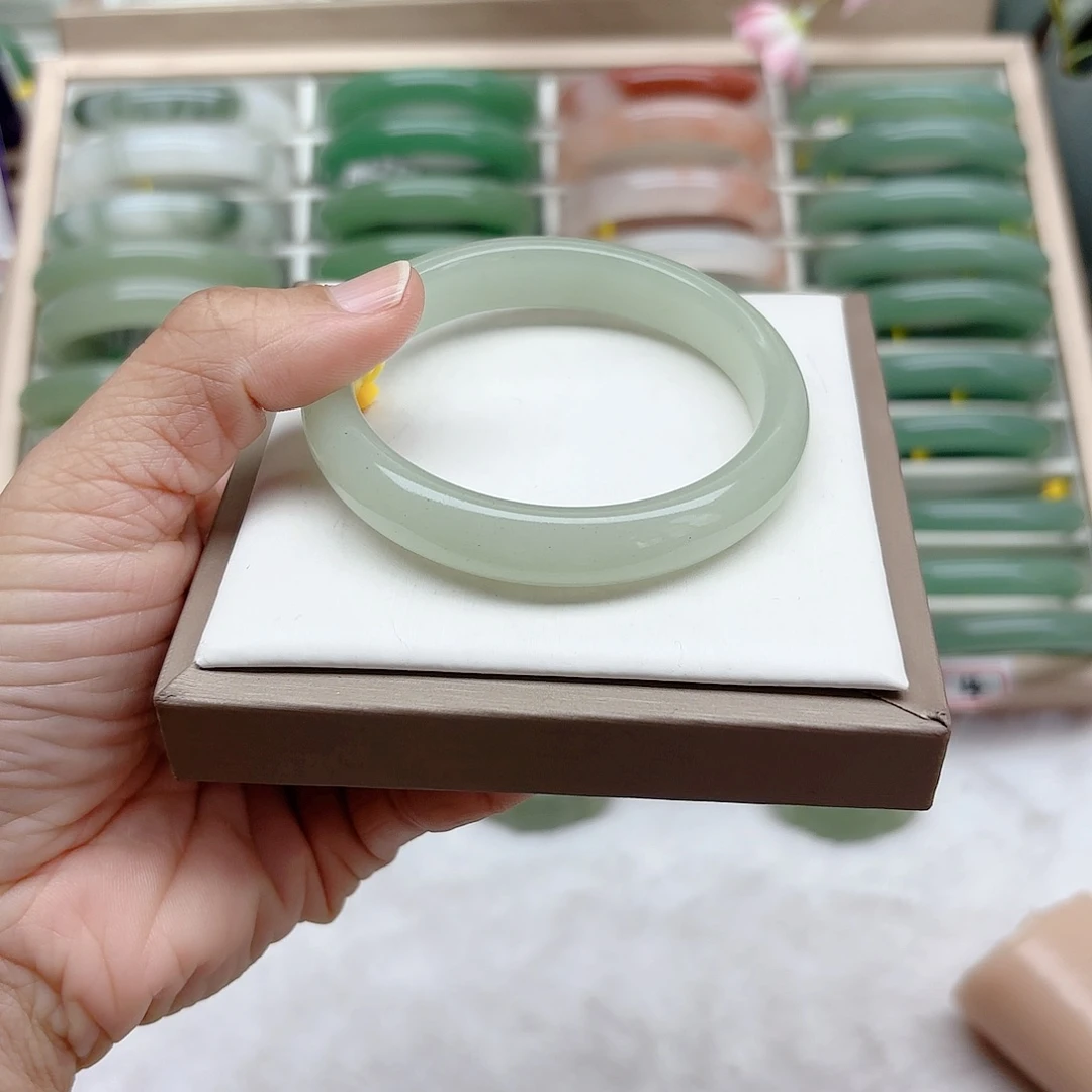 石英质玉手镯未镶嵌56.4