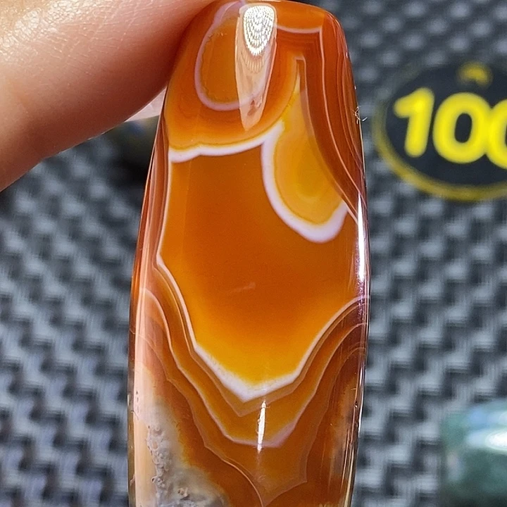 张***峰玛瑙/玉髓未镶嵌颈饰