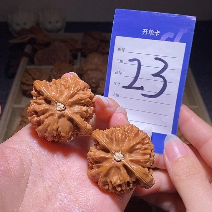 把件文玩核桃宫灯43左右