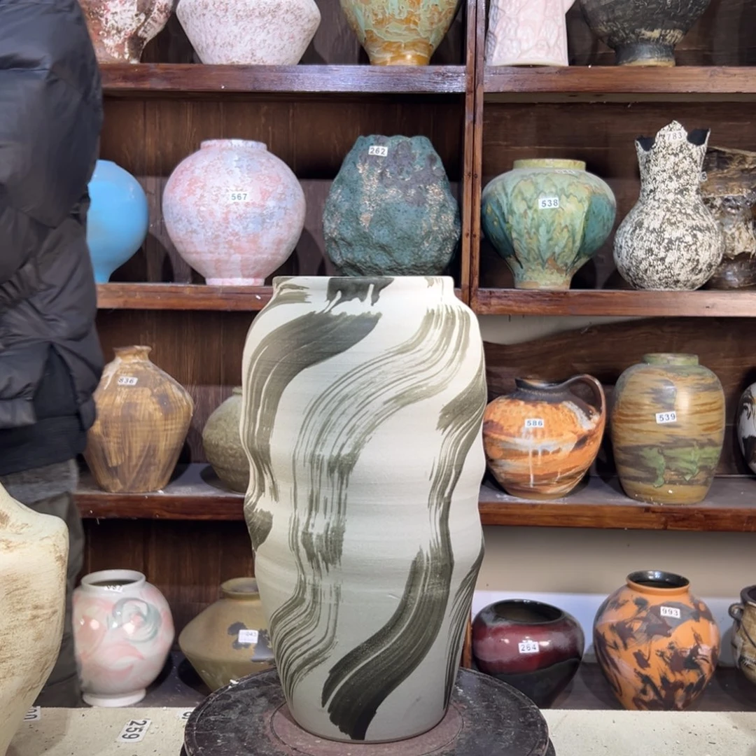 摆件591华庭街上釉色彩云