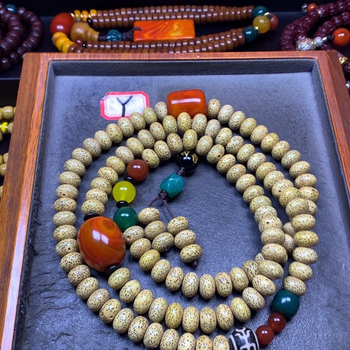 星月菩提吊坠菩提