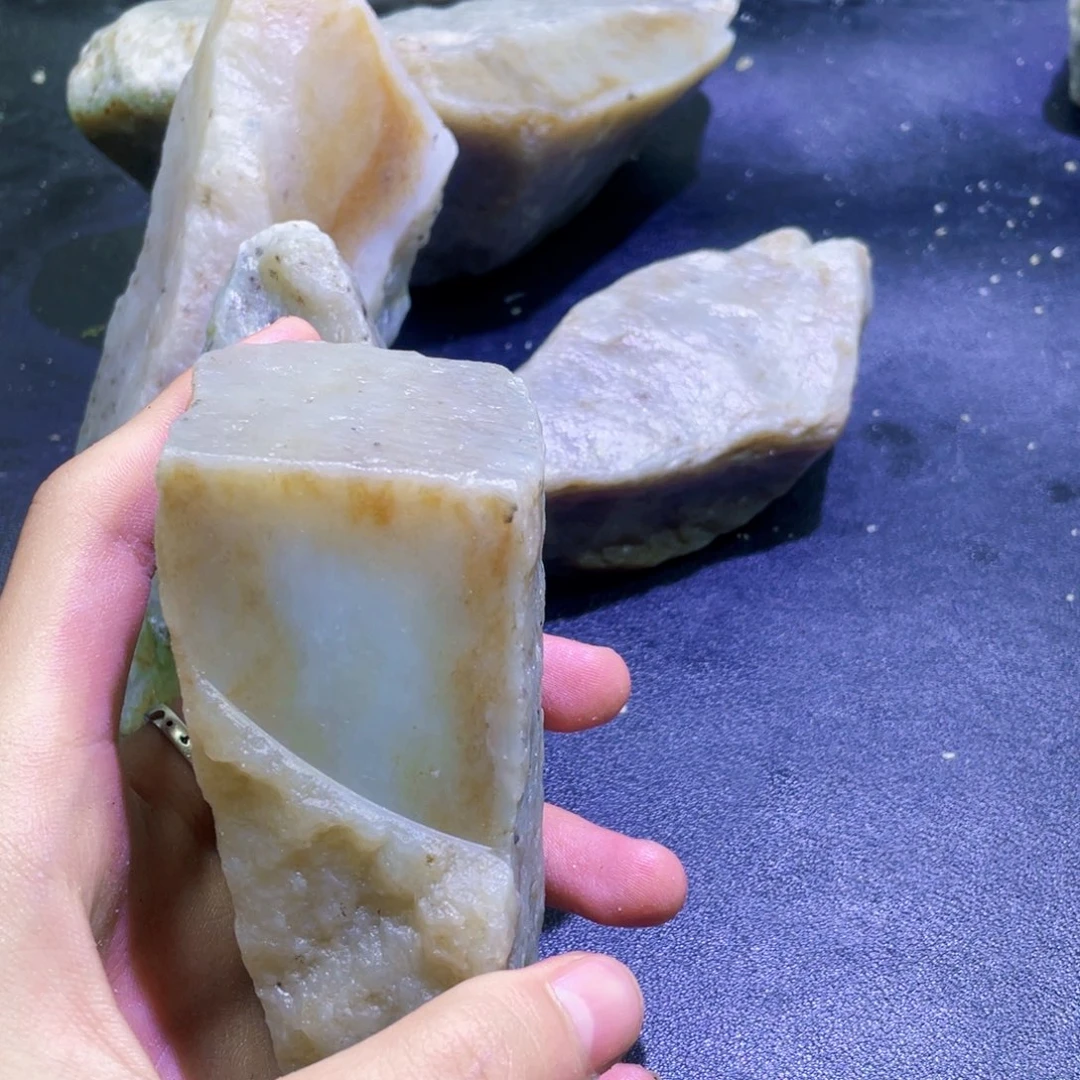 未镶嵌和田玉珠宝半成品