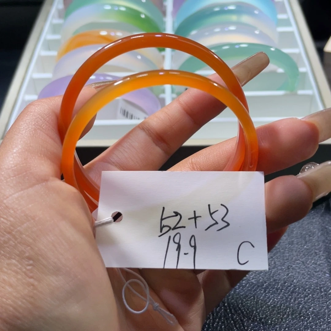 玛瑙/玉髓手镯未镶嵌
