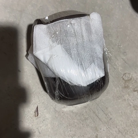 微瑕，不能明火，退件一个紫砂雯**呢