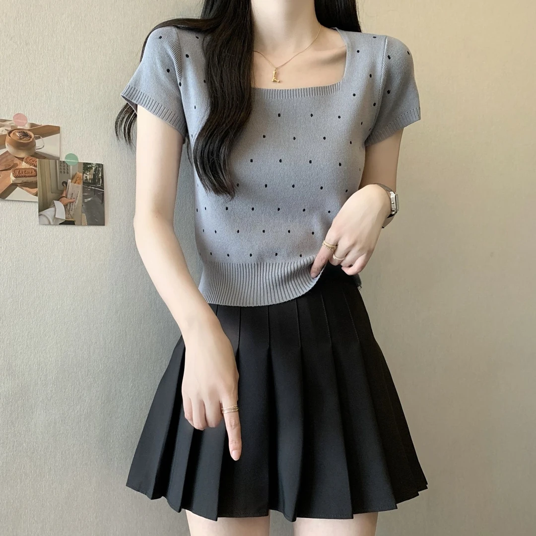 设计感小众时尚短袖波点针织衫女显瘦方领别致洋气