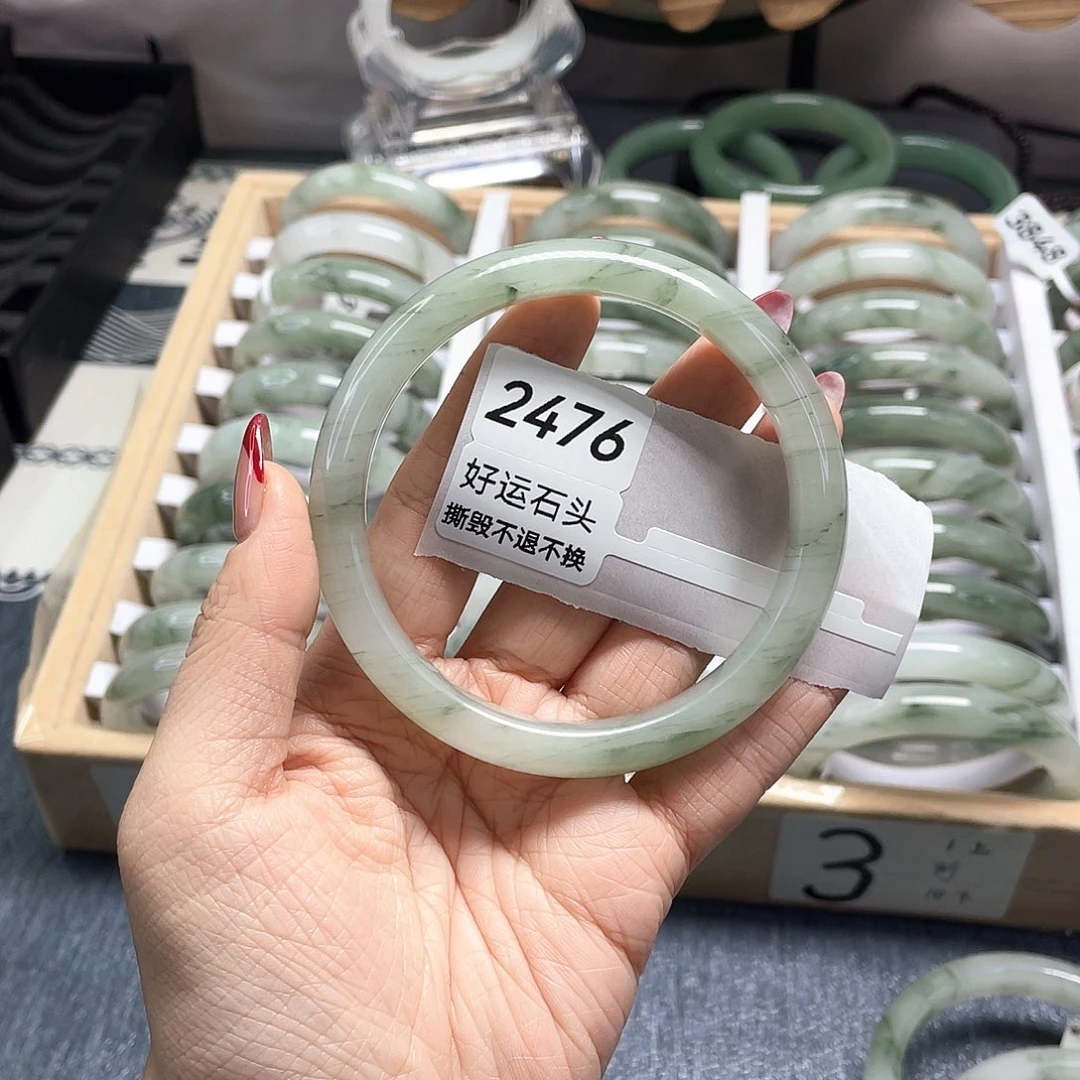 石英质玉未镶嵌手镯2476