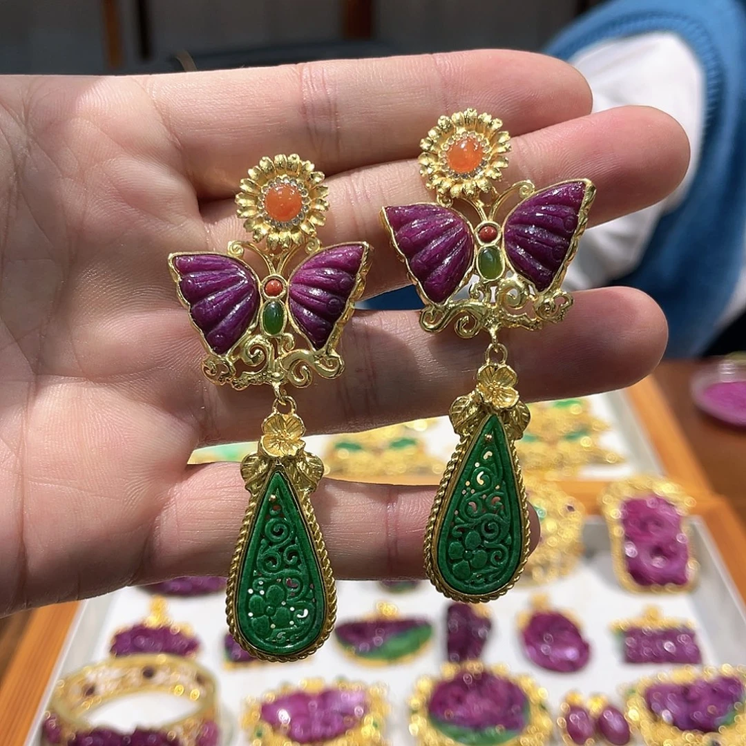 锦纶铁合金耳坠红宝