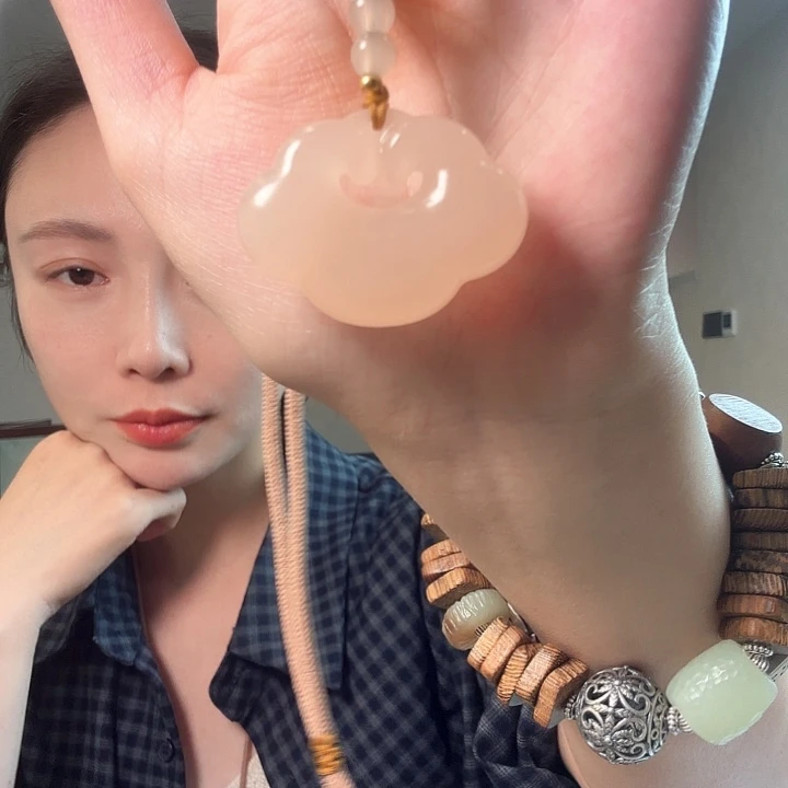 查罗石未镶嵌颈饰阿富汗