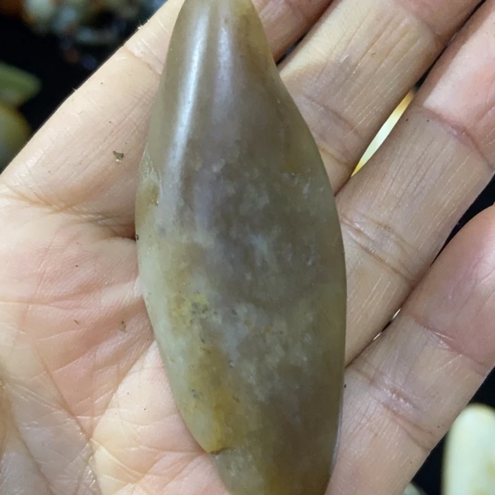 和田玉（糖玉）未镶嵌挂件