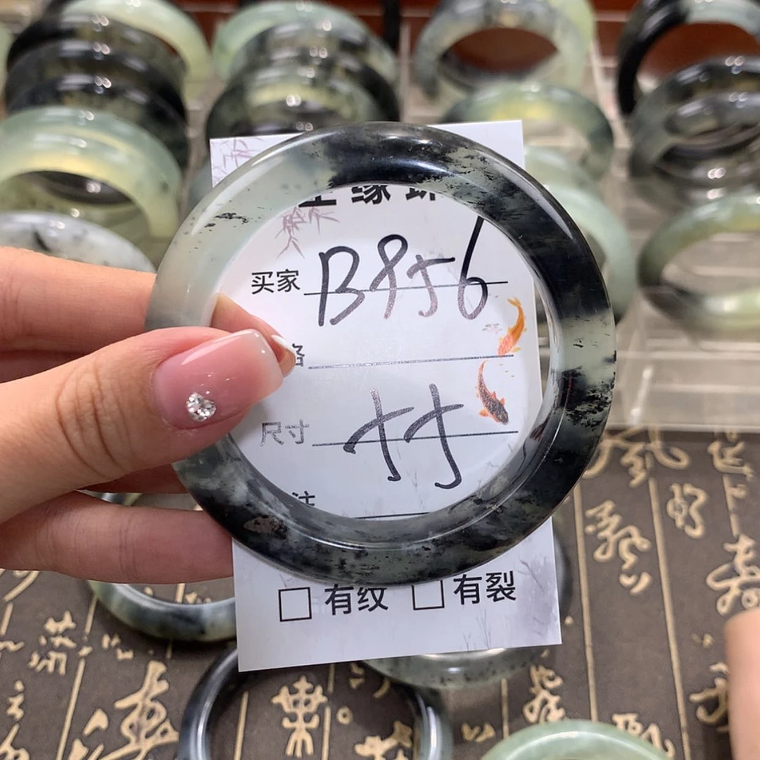 【闪购商品】蛇纹石玉未镶嵌手镯小***?