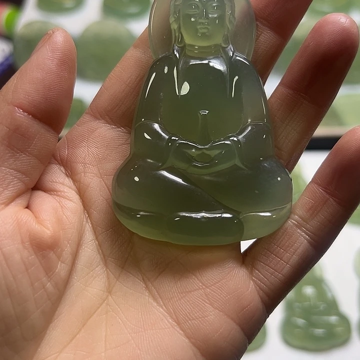 佛***鱼蛇纹石玉未镶嵌颈饰