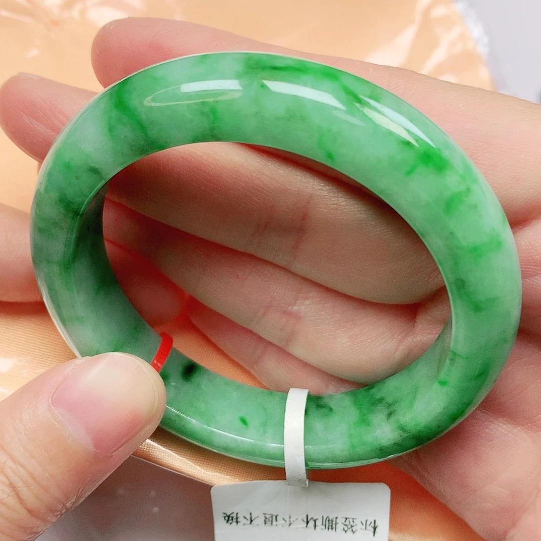 翡翠手镯未镶嵌抖音735