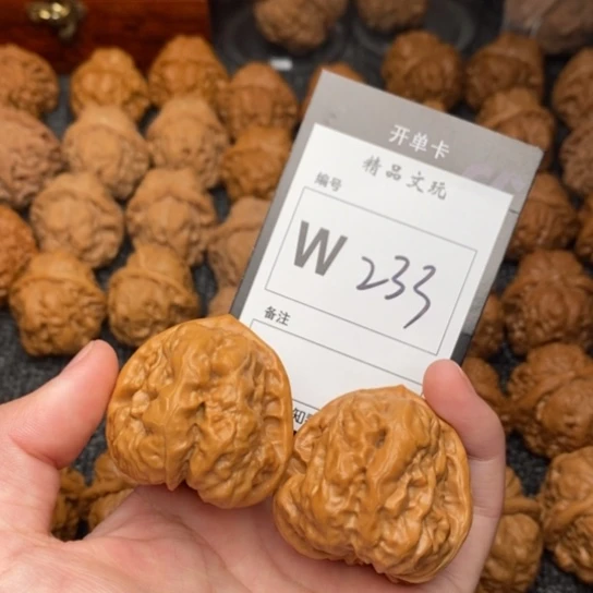 吊坠桃核我是第一百39