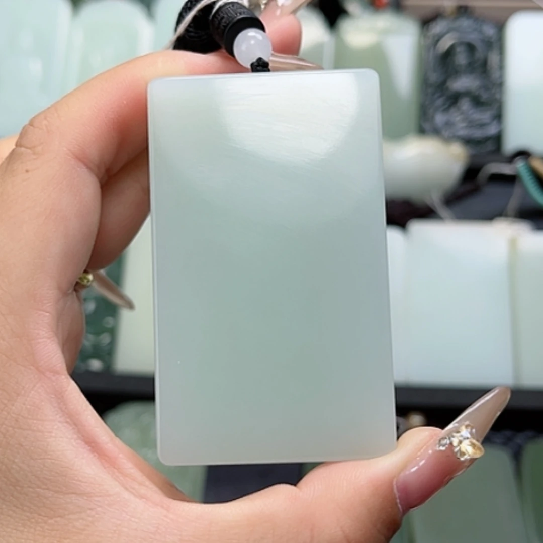 【闪购商品】颈饰未镶嵌和田玉（糖玉）A**y