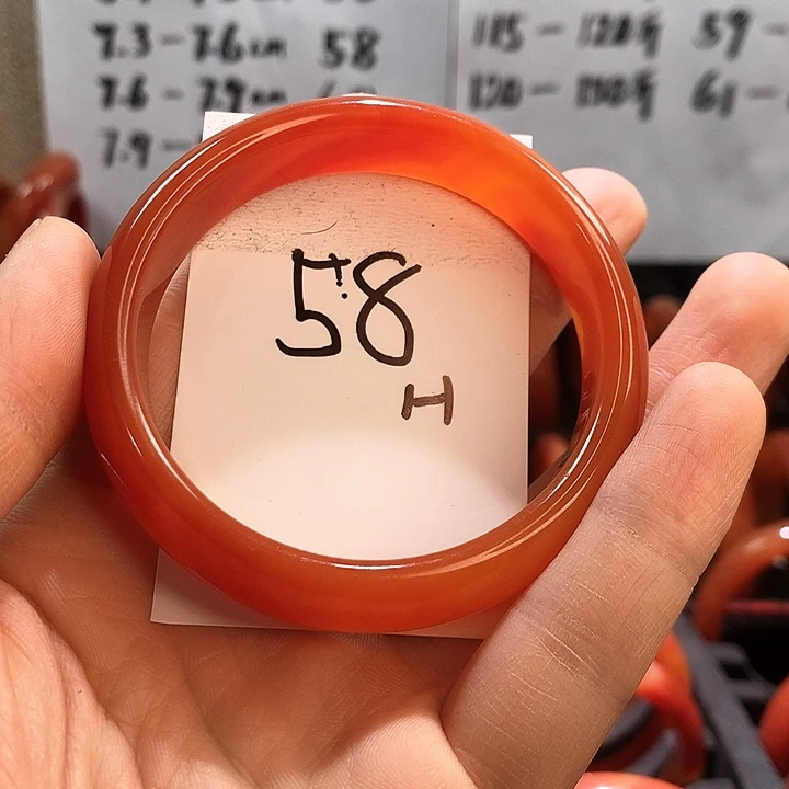 玛瑙/玉髓手镯未镶嵌