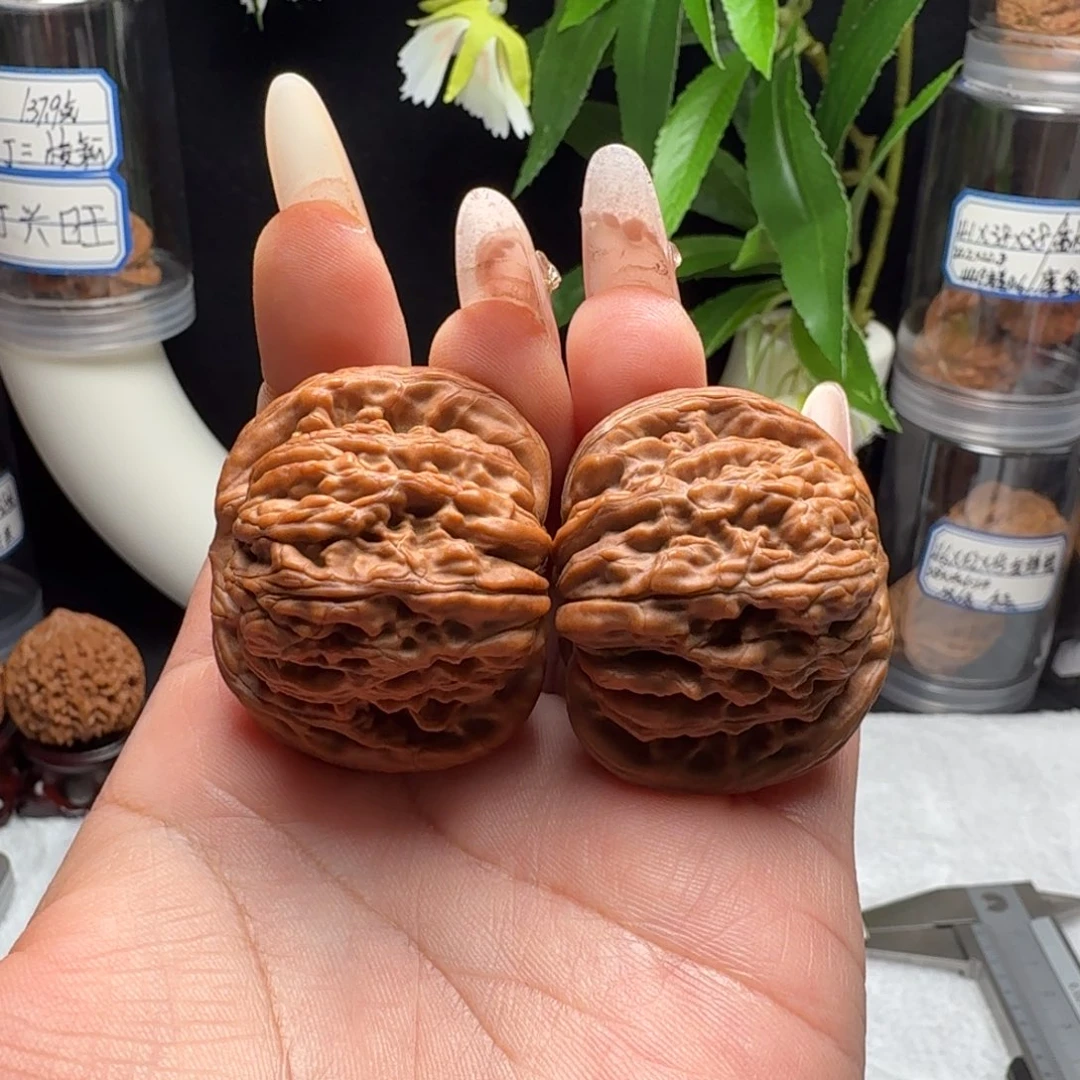 路***飞文玩核桃把件全品汉高楼40