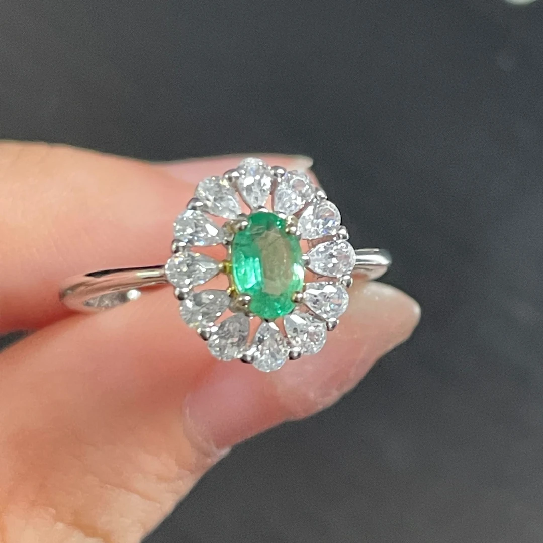 祖母绿电光色泽天然