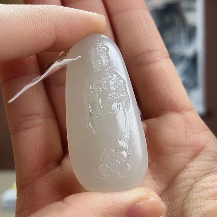 颈饰未镶嵌和田玉（糖玉）