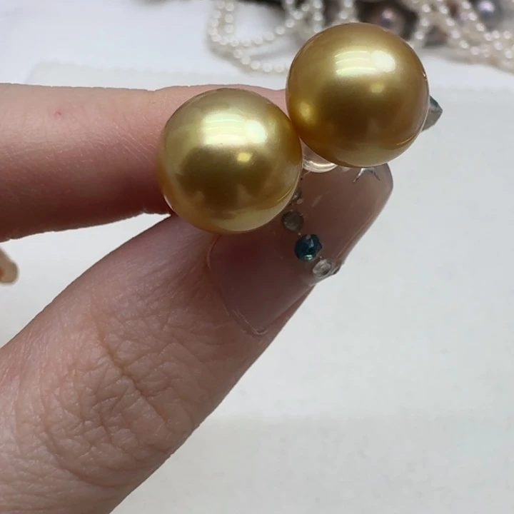 18K金镶嵌耳饰海水珍珠