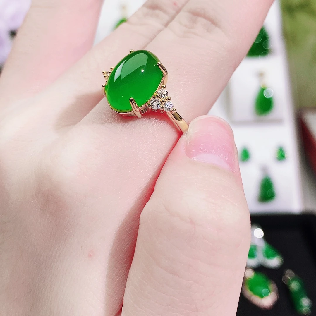 玛瑙/玉髓颈饰未镶嵌纯天然珠宝玉石三钻戒指999