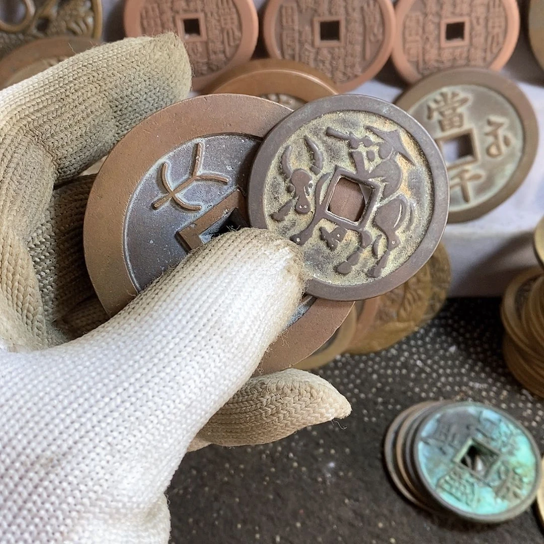 王*翻砂铸造现当代工艺品