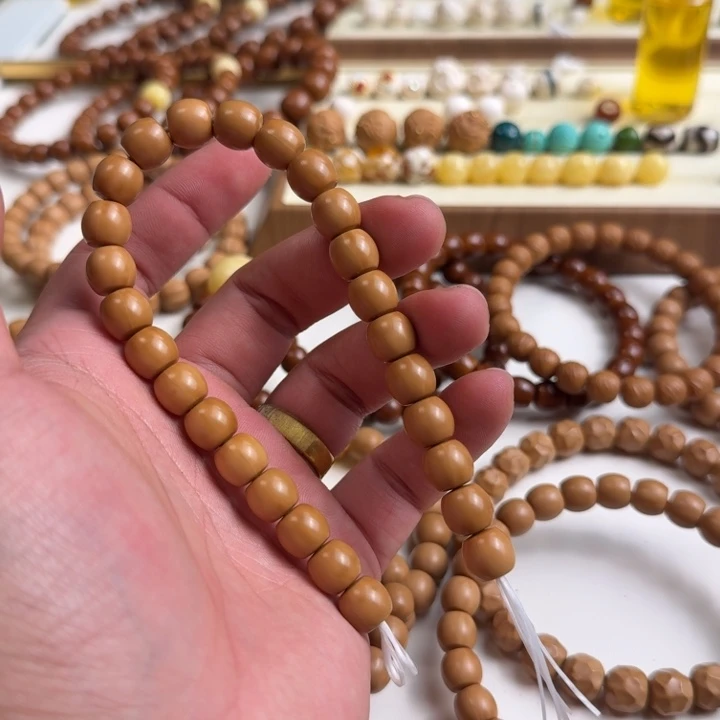 .***3猴头核桃吊坠9.6直切