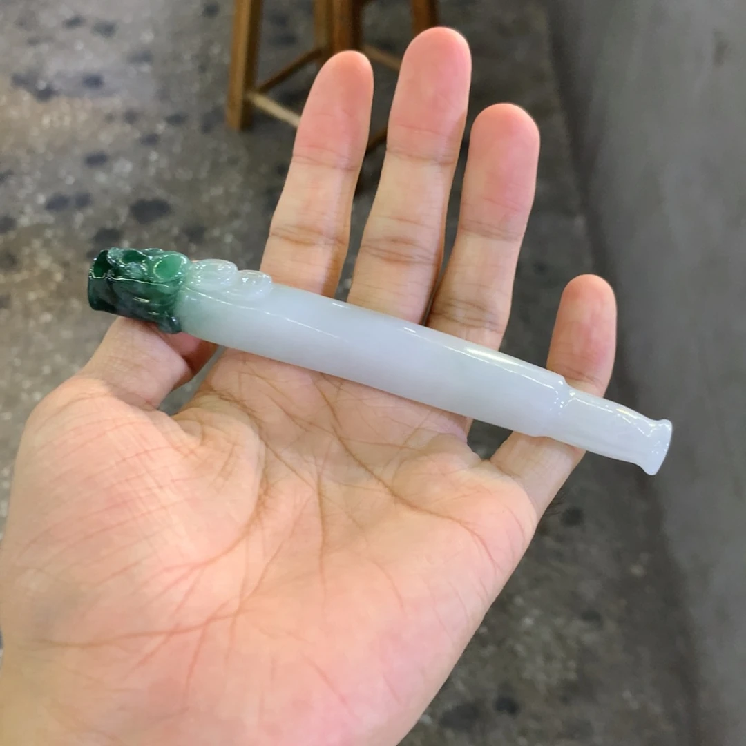 未镶嵌摆件翡翠蝉**叫