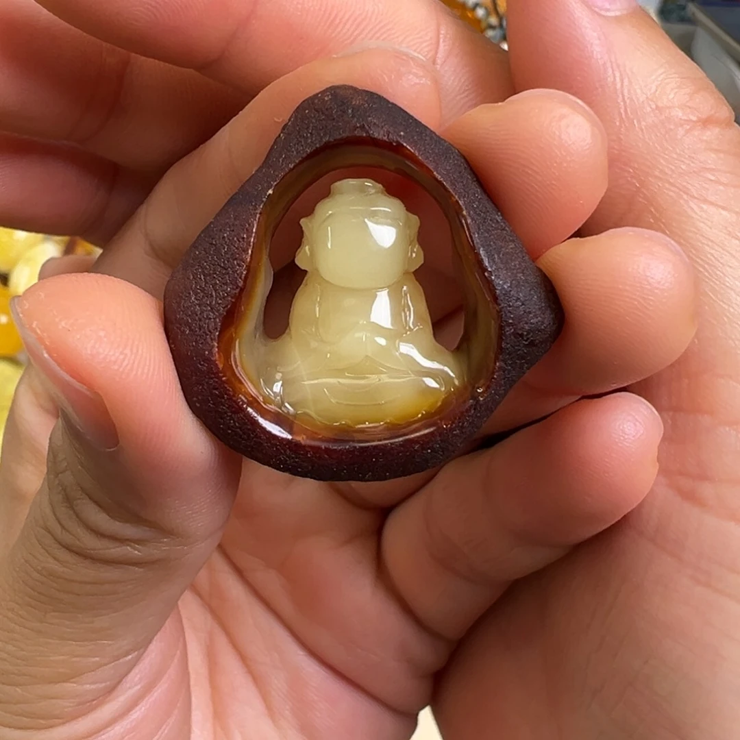 未镶嵌蜜蜡裸石蜜蜡
