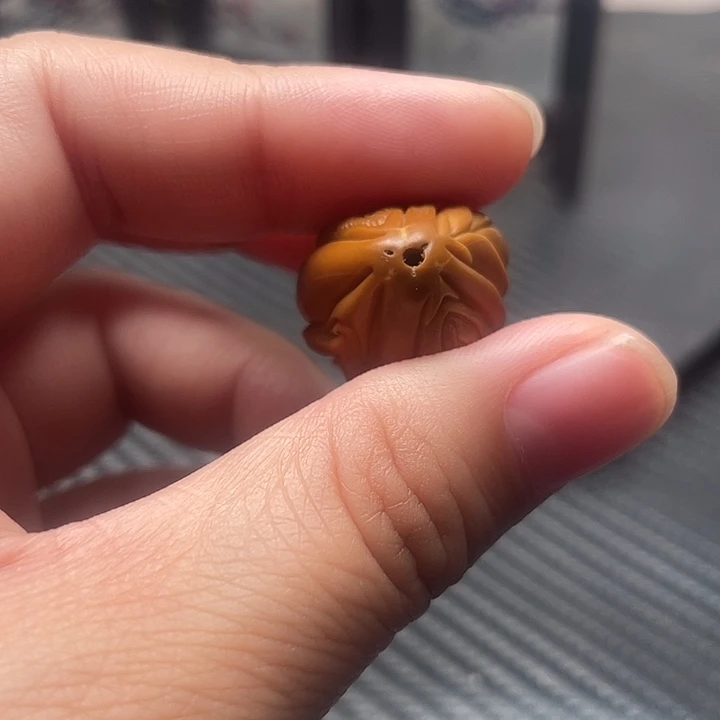 橄榄核吊坠生命，四面