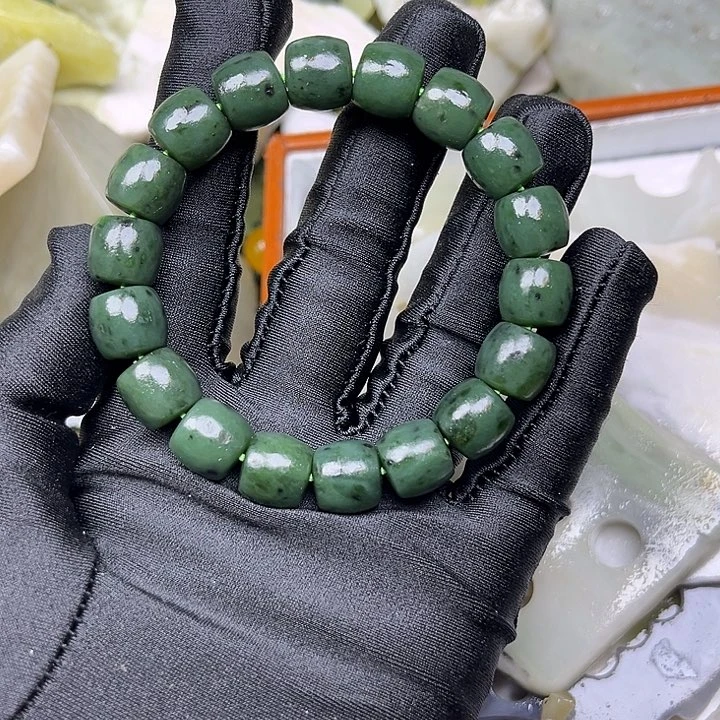 未镶嵌和田玉珠宝奇石