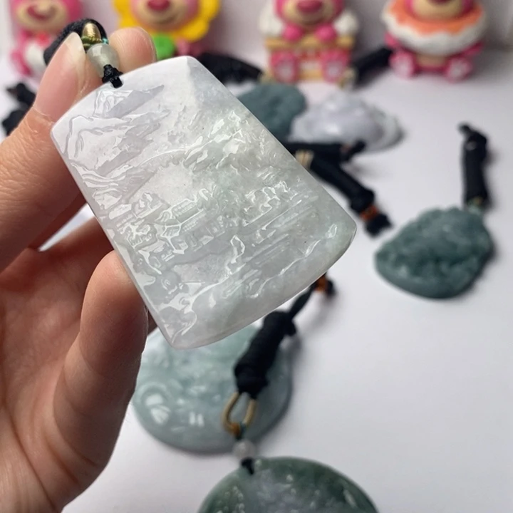 翡翠未镶嵌颈饰翡翠