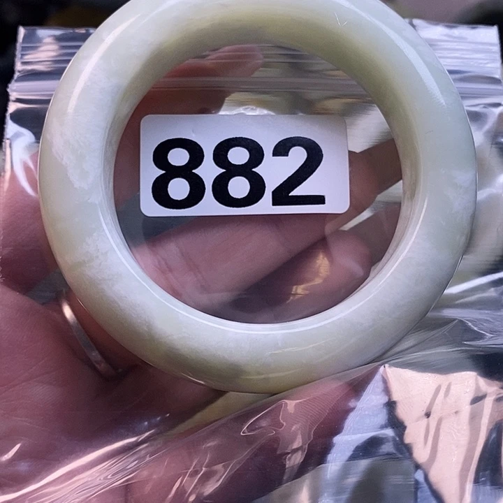 ฅ***ฅ蛇纹石玉未镶嵌手镯
