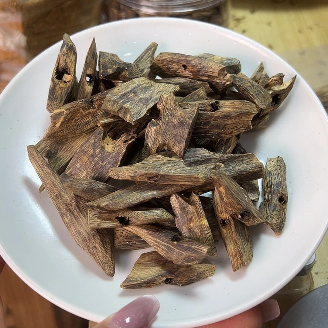 香料绿奇楠陆河块料30克