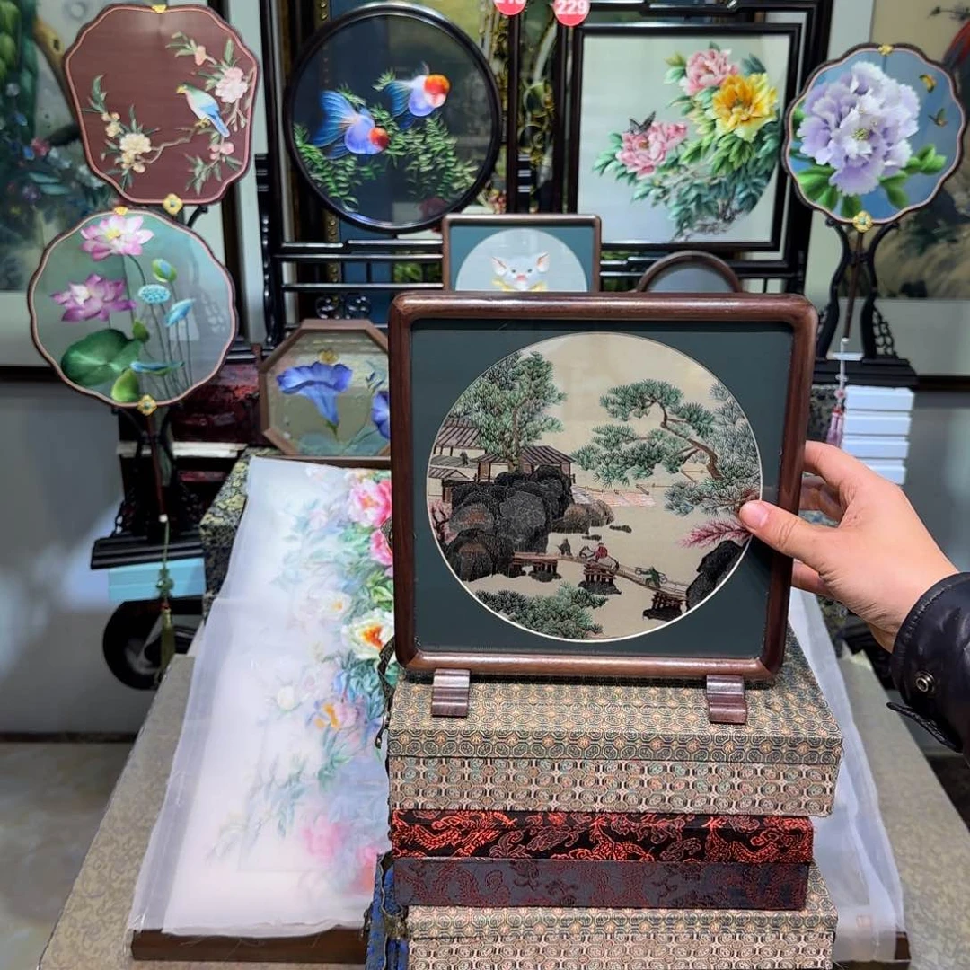 刺绣刺绣工艺精湛