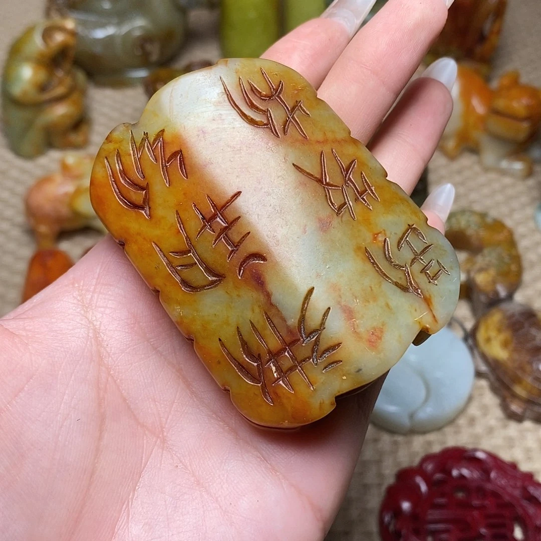 未镶嵌蛇纹石玉颈饰