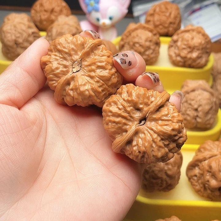 吊坠文玩核桃没****?蛤蟆