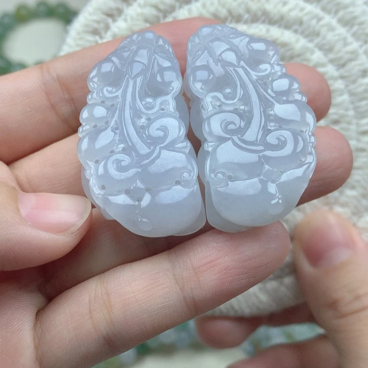 翡翠未镶嵌颈饰天然翡翠貔貅