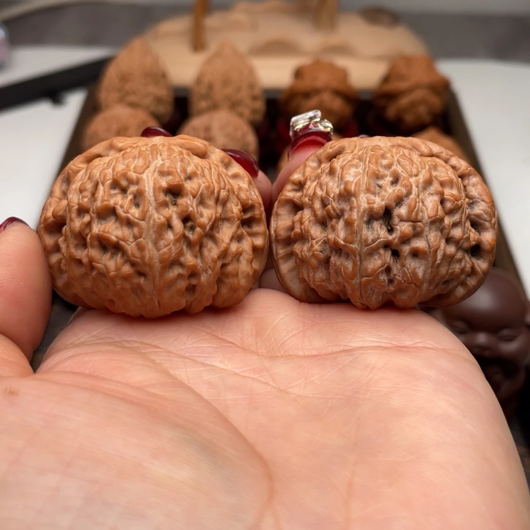 桃核把件李**、闷白全品42