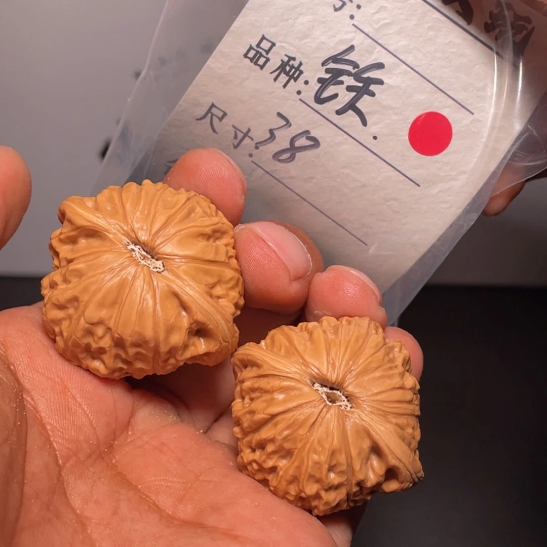 文玩核桃吊坠文玩核桃