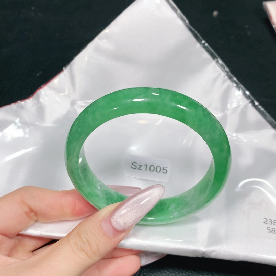 翡翠未镶嵌手镯Sz1005-04