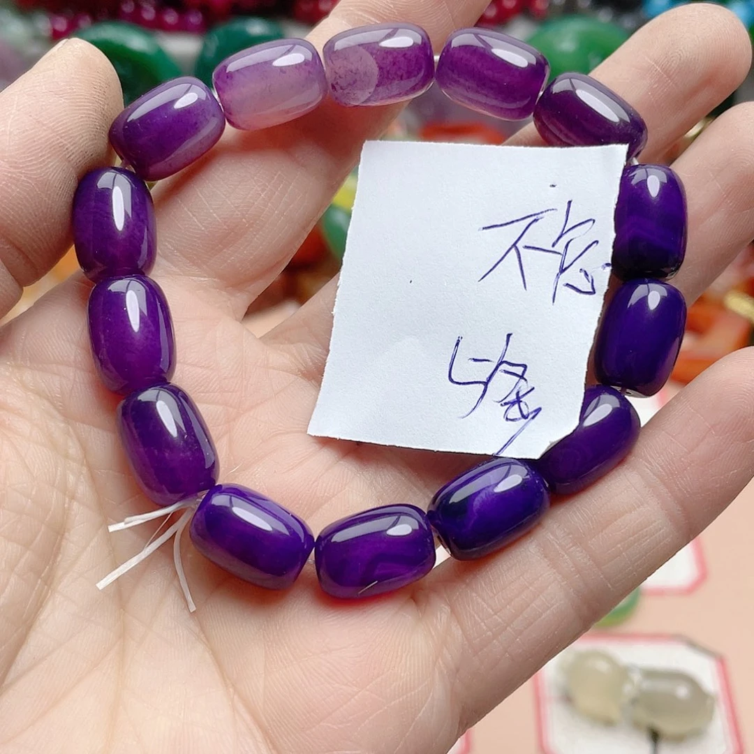 玛瑙/玉髓颈饰合金不**衷