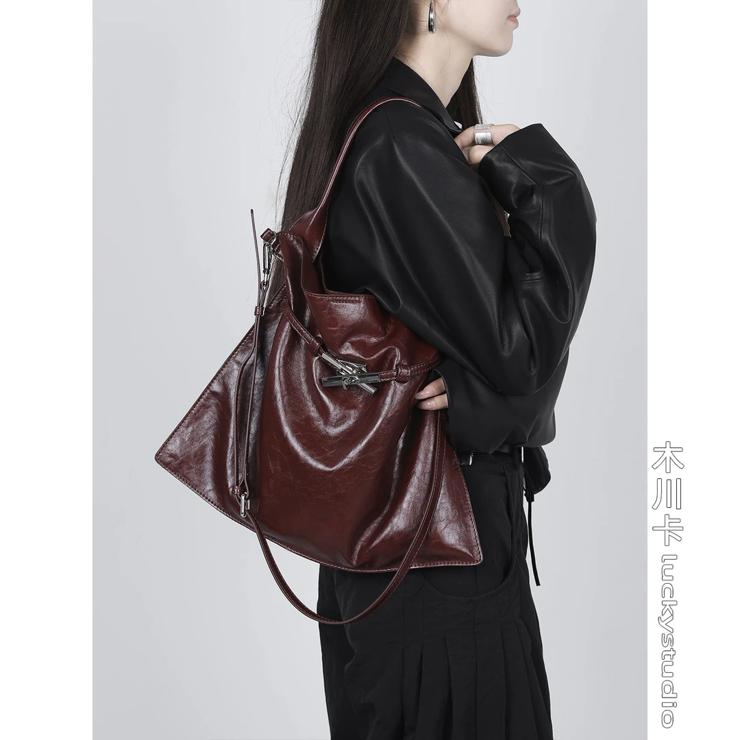 木川卡原创小众设计腋下凯莉包时髦复古斜挎包通勤休闲