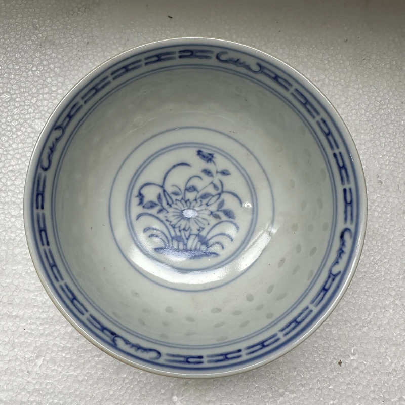 {微瑕慎拍}12cm兰花景德镇高温兰花玲珑碗