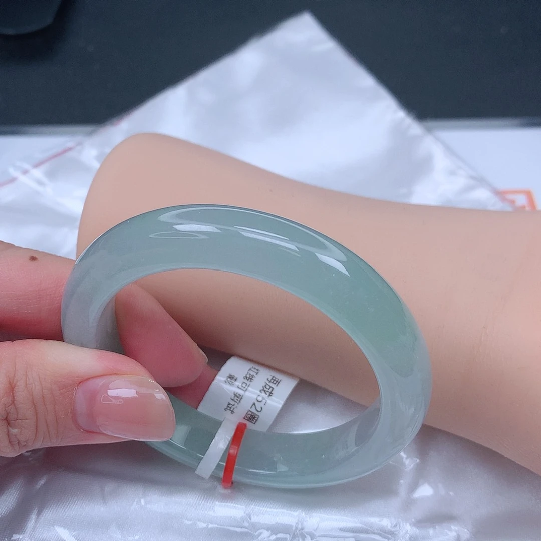 【闪购商品】未镶嵌手镯翡翠，52.7