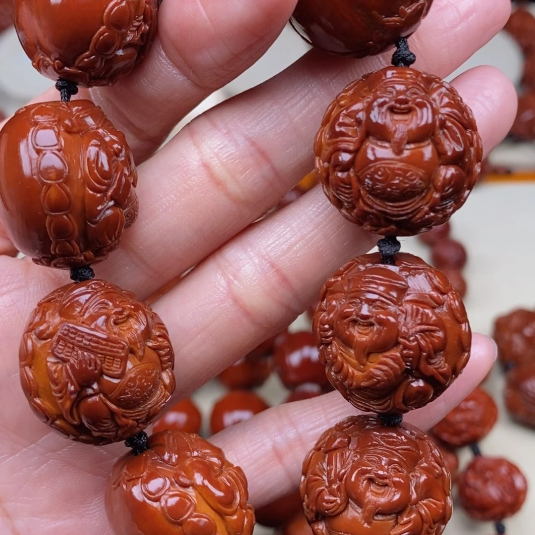 橄榄核吊坠有*财神，