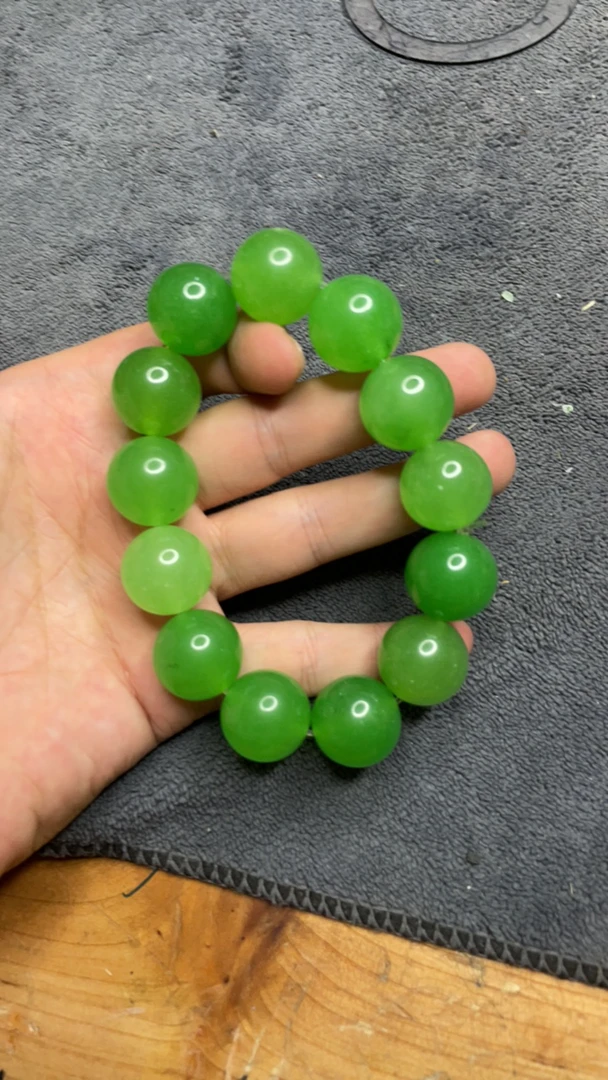 1267 老二铁粉精品吊坠