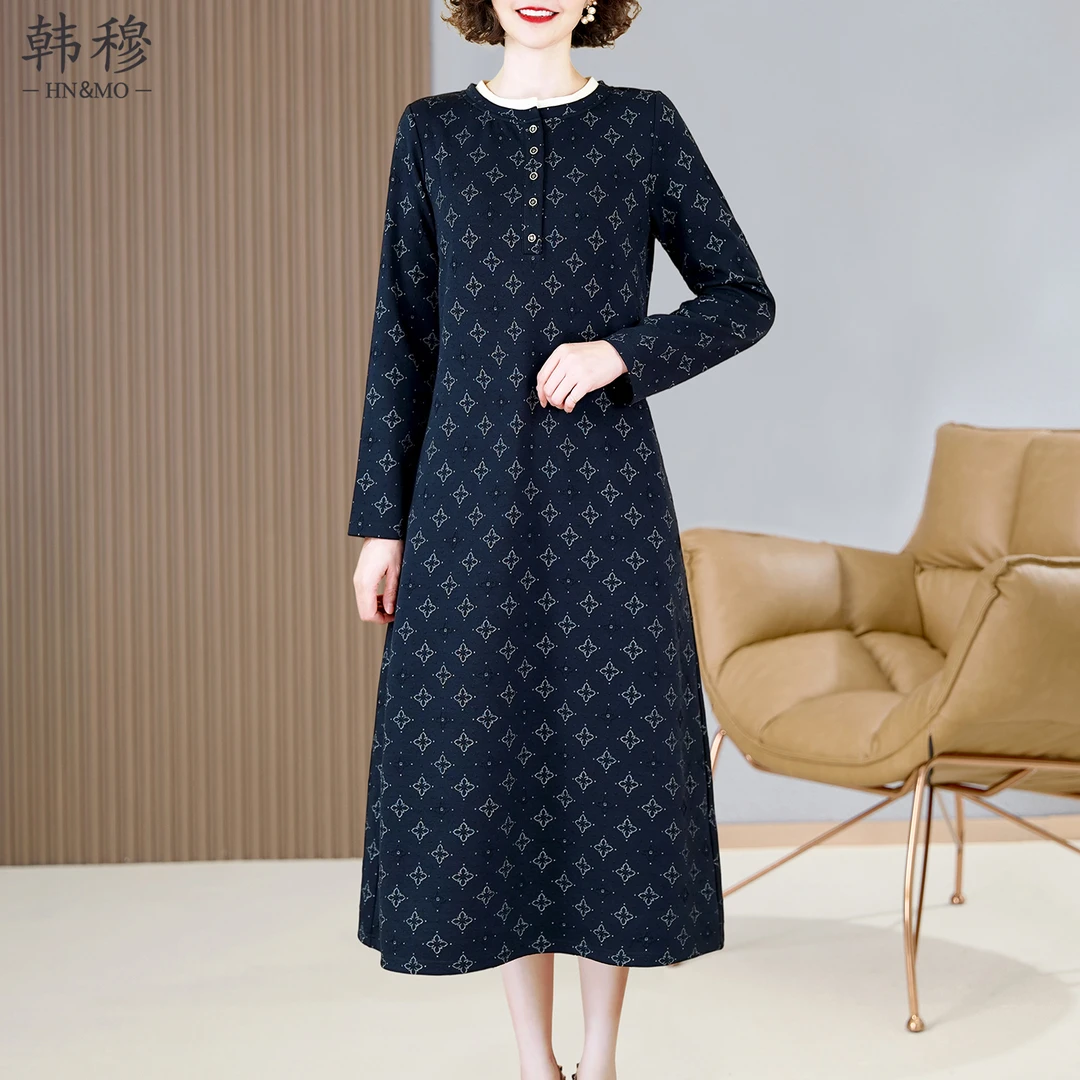 韩穆高端气质连衣裙女2025秋冬新款宽松今年流行爆款时尚妈妈裙子