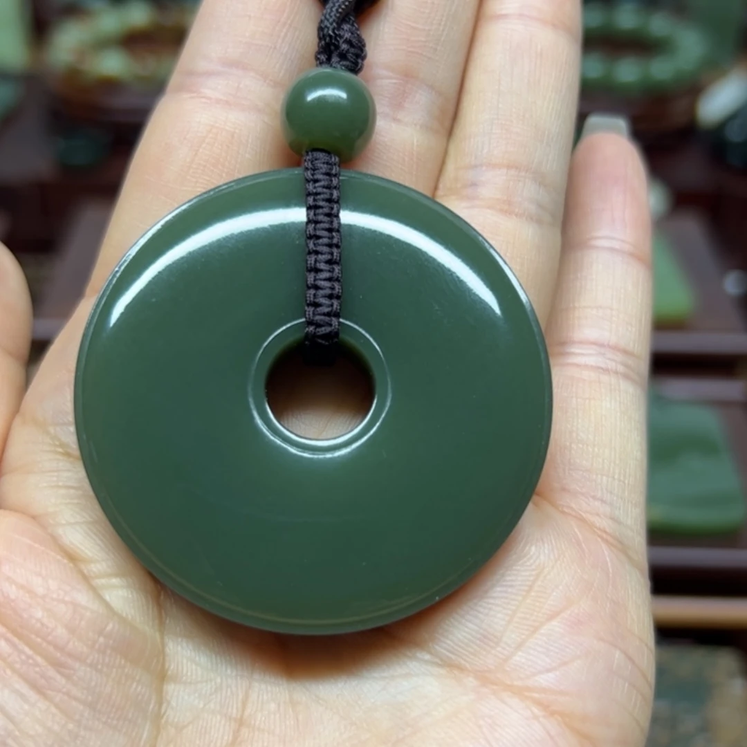 【闪购商品】岫岩老玉（透闪石质玉）未镶嵌颈饰择**交