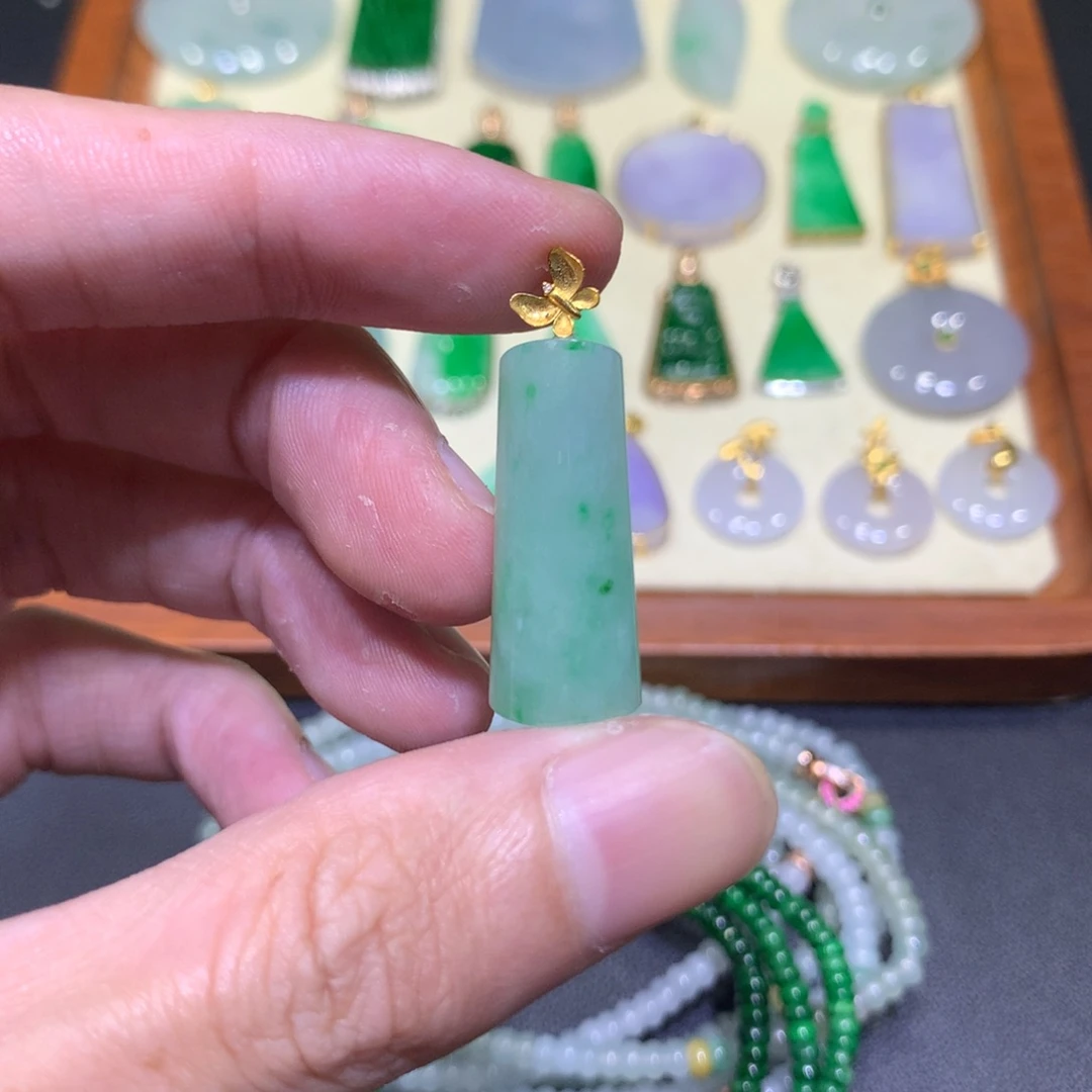 翡翠18K金镶嵌吊坠(不含链)