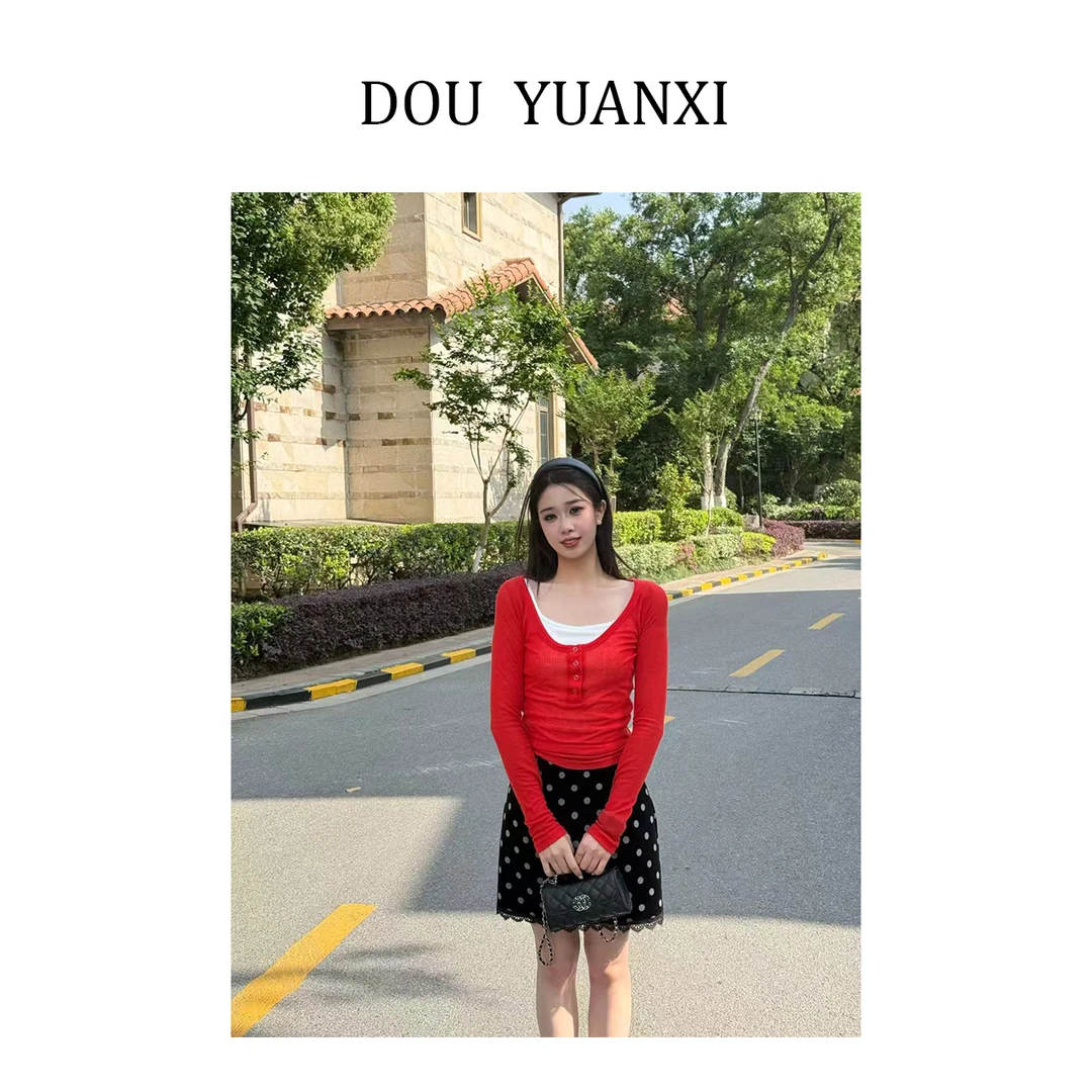 窦元囍【港风小姐】短款纽扣甜美修身常规设计感辣妹长袖针织衫T恤
